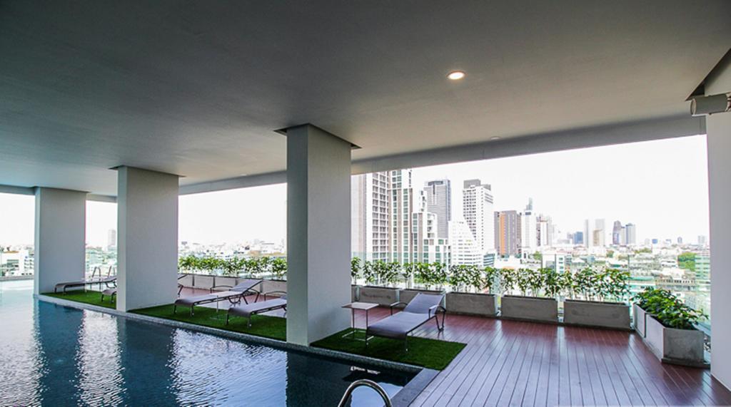 Wooden Suites Bangkok Exteriör bild