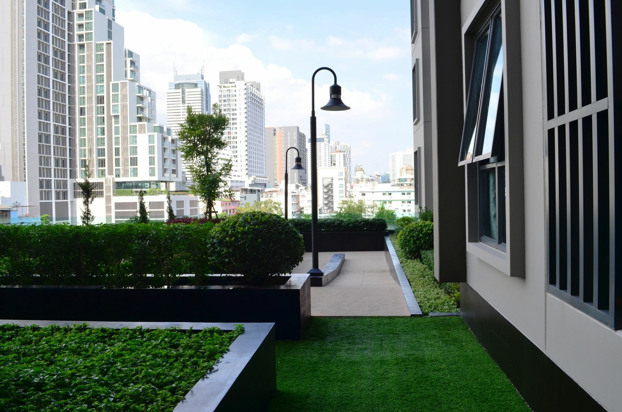 Wooden Suites Bangkok Exteriör bild