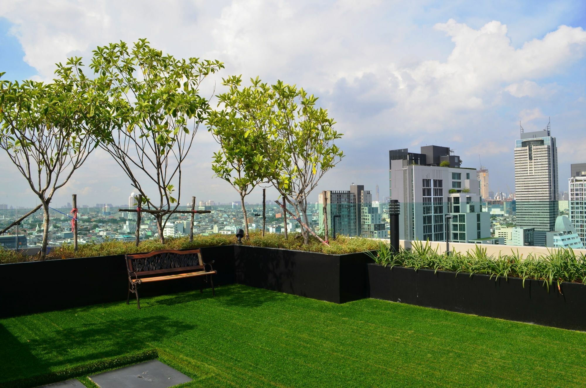 Wooden Suites Bangkok Exteriör bild
