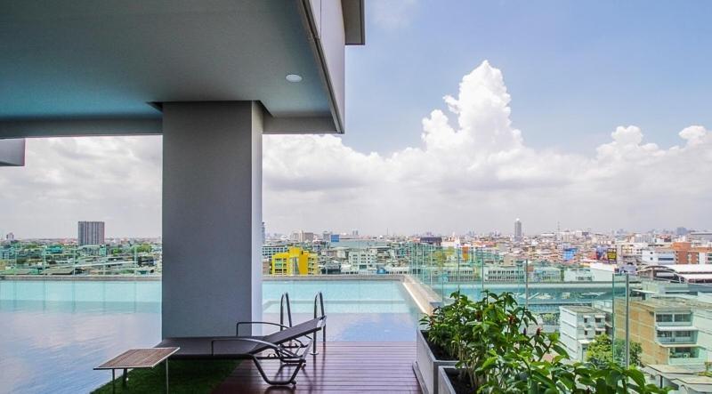 Wooden Suites Bangkok Exteriör bild